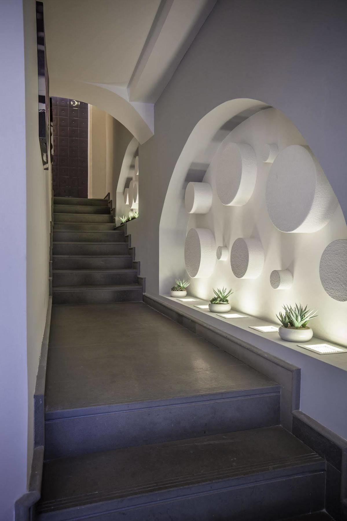 Emphasis Suites & Rooms Cagliari Bagian luar foto