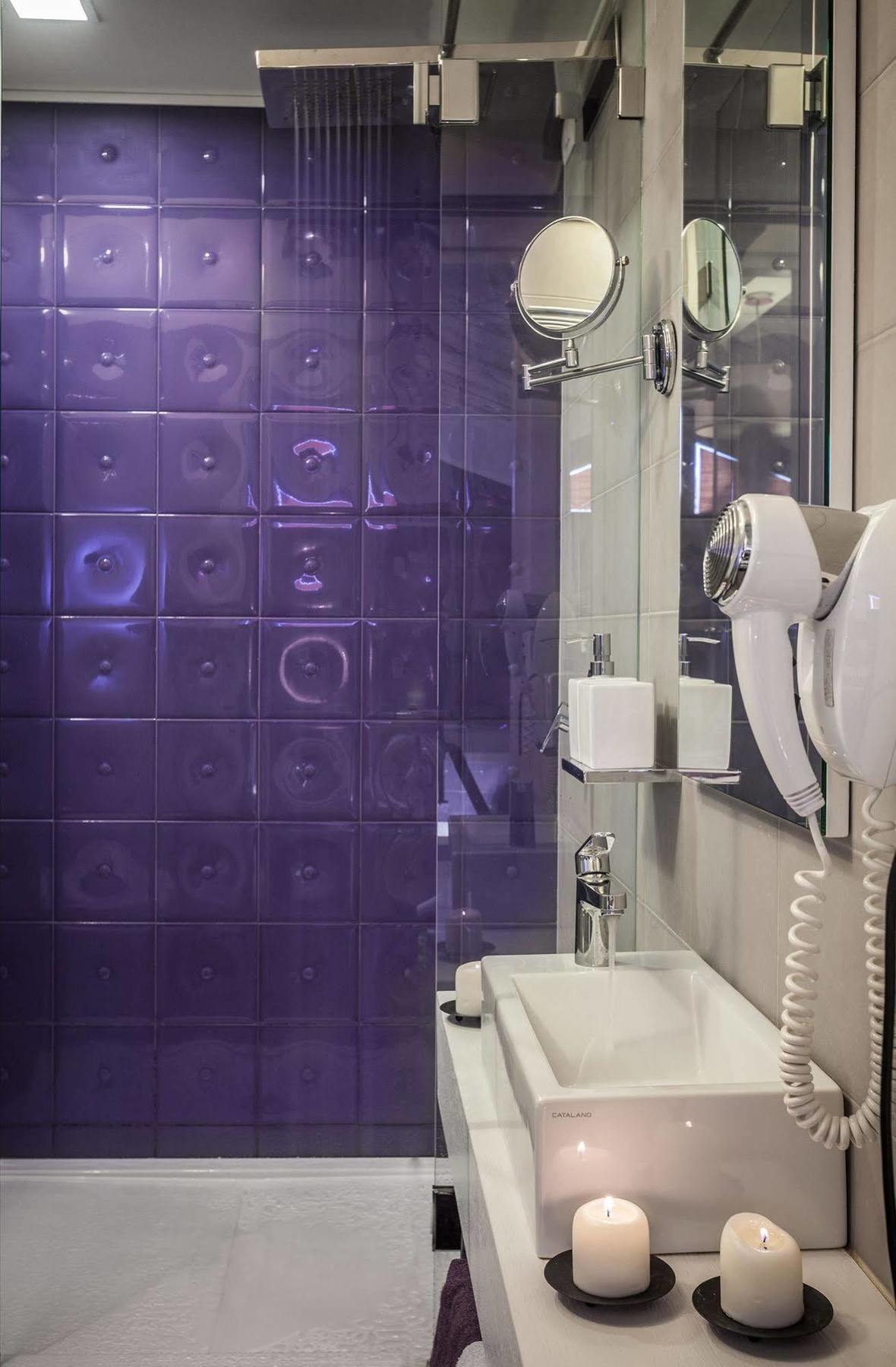 Emphasis Suites & Rooms Cagliari Bagian luar foto